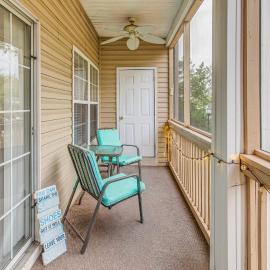 Condo w/ Pool Access, 1 Mi to Cherry Grove Beach
