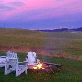 Shenandoah FARM POOL GAME BARN OUTDOOR FIRE PIT, hotel en Middlebrook