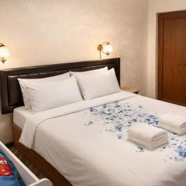 Airport Family House 5 min from Baku Airport Taxi Service 6 USD, hotel u gradu Baku