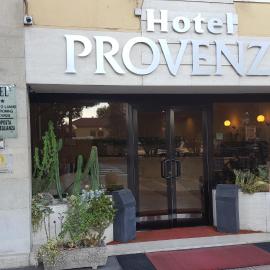 Hotel Provenza, отель в Вентимилье