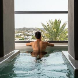 Uncle's House Junior Suite INDOOR Pool, hotell i Adamas