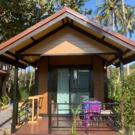 Walden Moon Resort, hotel in Ko Lanta Yai