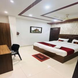 GOEL INN, hotel en Allahābād