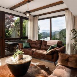 Villa Fužine Lake Luxury Retreat & Spa, hotelli kohteessa Fužine