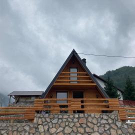 Villat Loni
