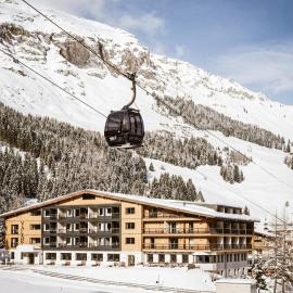VALARA Alpine Art Hotel, hotel Tuxban