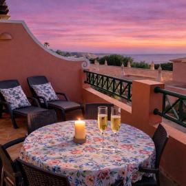 Casa Da Luz 86 - 2 bedrooms & seaview Town house , salt water pool , wifi