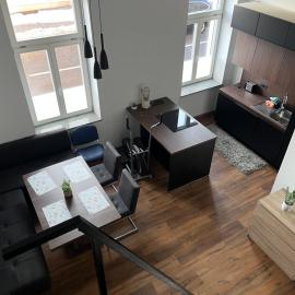 Elegant City Escape Old Town Ptuj Apartment