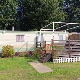 Mobil Home, hotel in Kermaria-Sulard