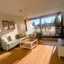 Wohnen am Wald mit Pool & Sauna, hotell sihtkohas Unterkirnach