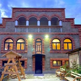 RedRose guest house Dilijan