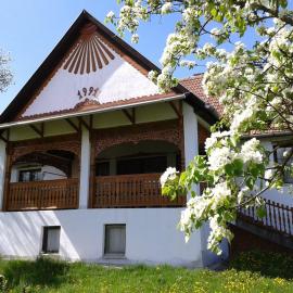 Kakasvári Vendégház, hotel en Gömörszőlős