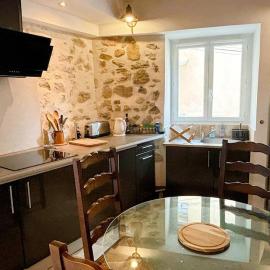 Atypical rustic house Le Val, hotelli kohteessa Le Val