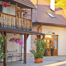 Farma Zelená Ruža, hotell i Kľačno