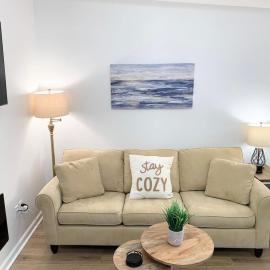 Lavish Luxe 2BD-1BA apartment in Federal Hill, hotel in Baltimore
