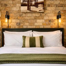 Balmain Village Retreat AC Free Street Parking City 3km