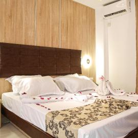 Hotel Opera, ξενοδοχείο σε Rouiba