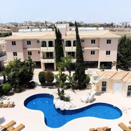 Modern & Fancy ground floor Studio - Pool & Relax, hotel a Tersephanou