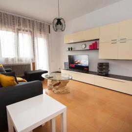 Einaudi Apartment, PS5, near the city center, hotel a Conegliano