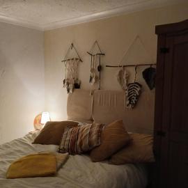 Self contained 1 bedroomed garden flat, hotel a Abersychan