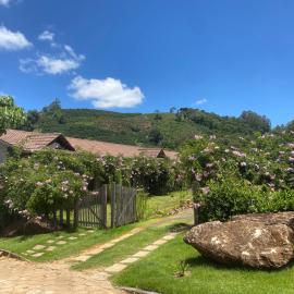 Pousada Canto das Pedras Flats, hotel in Alto Caparao