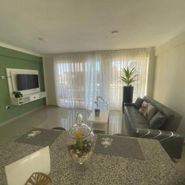 2 Bdrm, 1 Bath, Wifi, Near River and Beach,4L، فندق في Paraíso