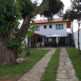 Casa 4 Suites a 200m da Praia ate 14 pessoas Sao Sebastiao