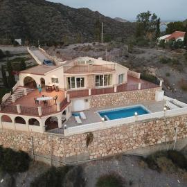 Beautiful villa with 280-degree sea views