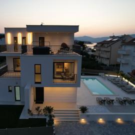Villa Perla, hotel u gradu Slatine