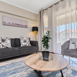 2Bed Apt in Lovely Complex Peaceful, hotel a Randburg