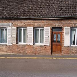 Bienvenue Chez Papy, Hotel in Fontaine-Denis-Nuisy