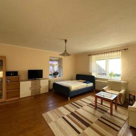 Gazdovský Dvor, hotel a Muránska Dlhá Lúka