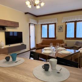 AlipierHome Bernina Gateway Comfort e Spazio vicino al Trenino Rosso, ξενοδοχείο σε Tirano