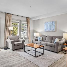 Cedar and Stone - 2 Bed 2 Bath Condo with Heated Pool and Hot Tub