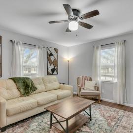 Quiet Private Yard Stay Near DFW & DFW stadiums