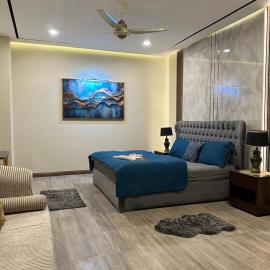 Zeta Luxury Suites I One Bedroom Apartment City View