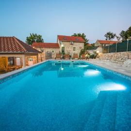 Holiday house Buljanovi Dvori with private pool