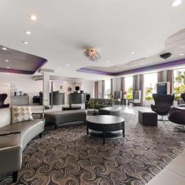 Clarion Inn & Suites Across From Universal Orlando Resort, hotel Orlandóban