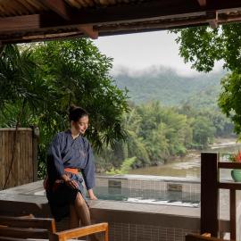 Home Phutoey River Kwai Hotspring & Nature Resort, hotel em Sai Yok
