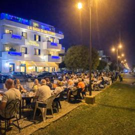 LA BAIA DI NETTUNO Il Gatto e La Volpe