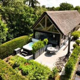 B&B de Scherpenhof, landelijk gelegen met optie jacuzzi