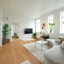 Penthouse with seaview & free parking
