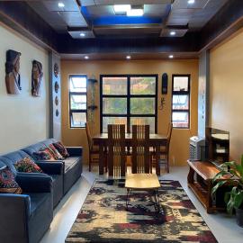 E2Paz Staycation and Guesthouse, hotel v destinaci Bayombong