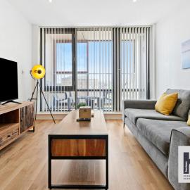 Contractors - Free Parking - City Centre - Balcony - x6