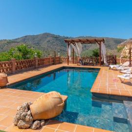 Villa Fuente Pintá Arenas by Ruralidays