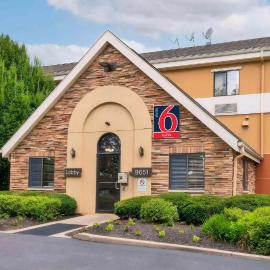 Studio 6 Extended Stay Fairfield, OH - Cincinnati، فندق في فيرفيلد