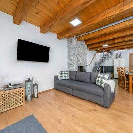 GuestHost - La Luna delle Montagne, hotel em Tarvisio