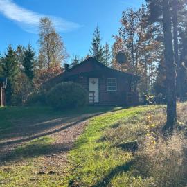 Farmstay Götes Cabin, 2p, khách sạn ở Årjäng