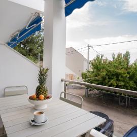 Azur Apartments by Paralia Living, hotel em Nikiti