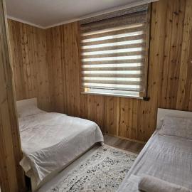 Aruna Guesthouse, hotelli kohteessa Saty